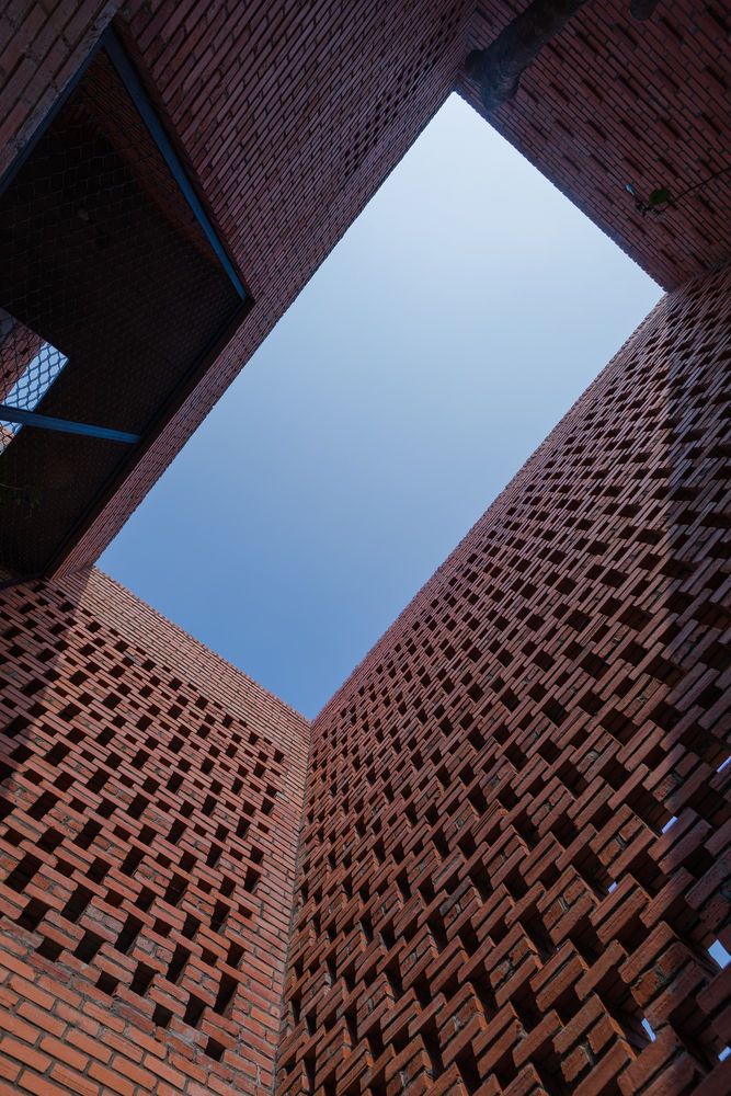 热带空间 LT House | 共享私密空间，营造宜居环境