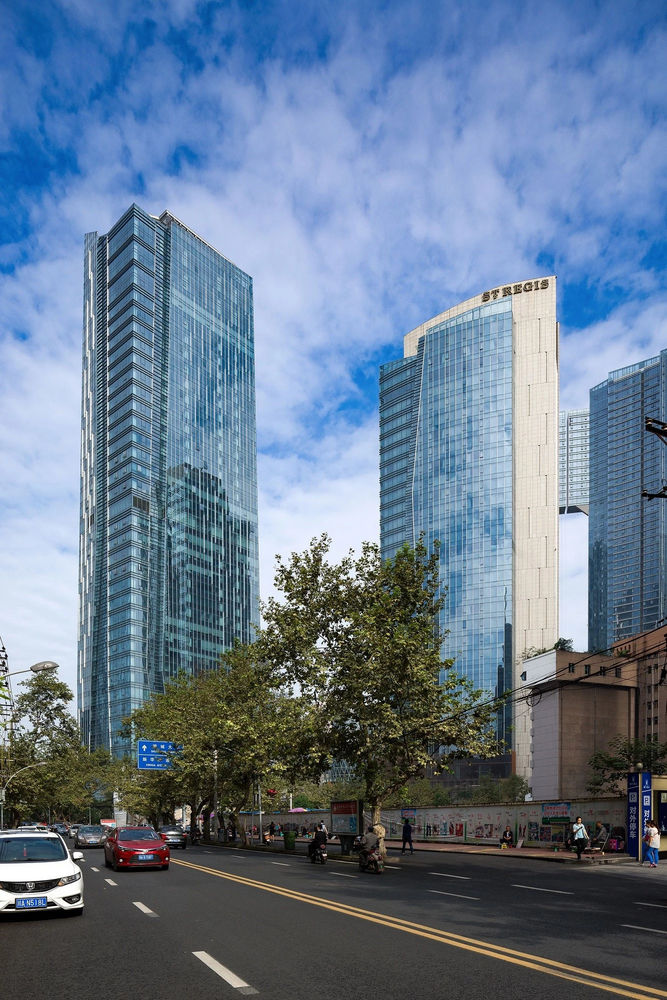 Evergrande Huazhi Plaza | 自然景观与现代建筑的完美融合