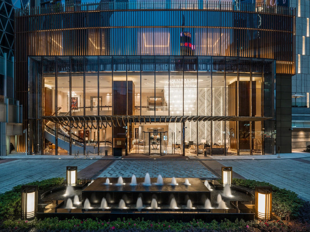 Evergrande Huazhi Plaza | 自然景观与现代建筑的完美融合