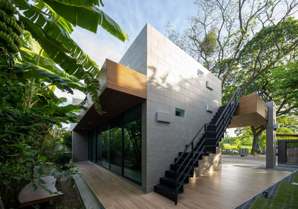 曼谷郊区别墅建筑——Phutthamonthon-Y House
