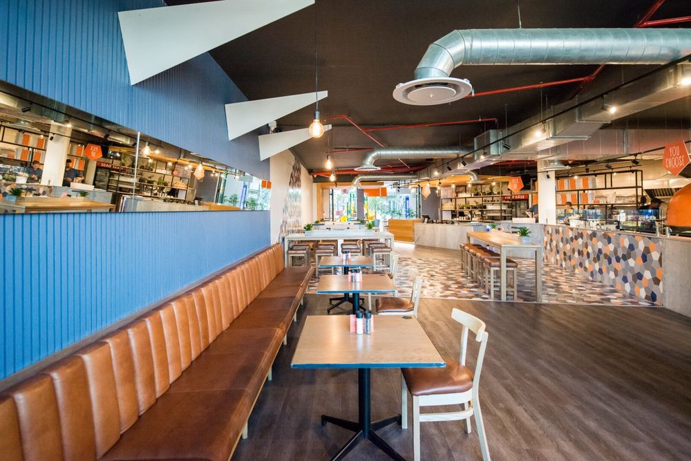 简约创意打造 First Base Pizzeria 快餐店