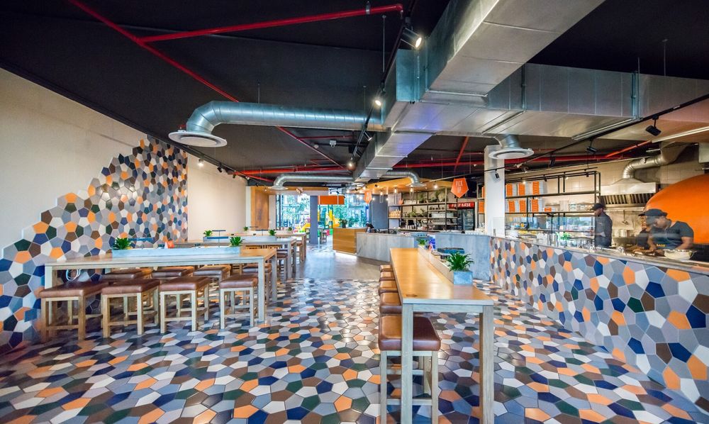 简约创意打造 First Base Pizzeria 快餐店