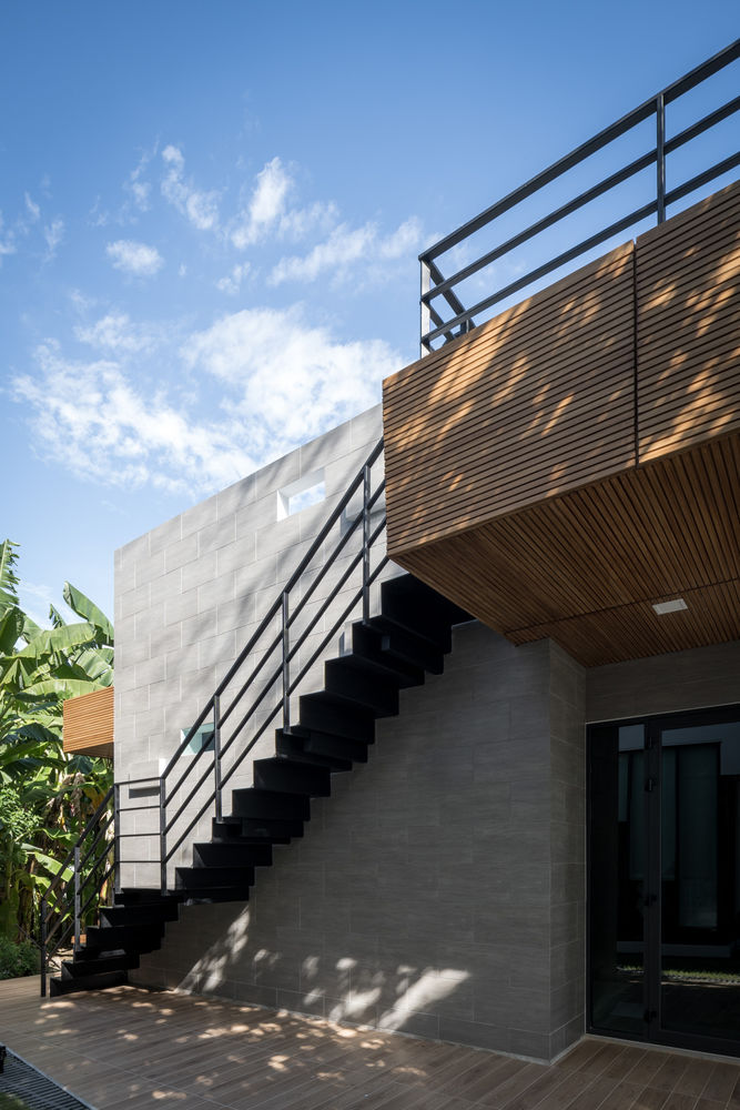 曼谷郊区别墅建筑——Phutthamonthon-Y House