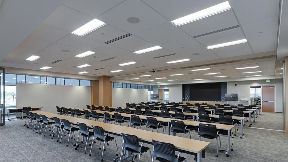 "Zions Technology Center | Acuity Brands 的科技与设计完美结合之作"