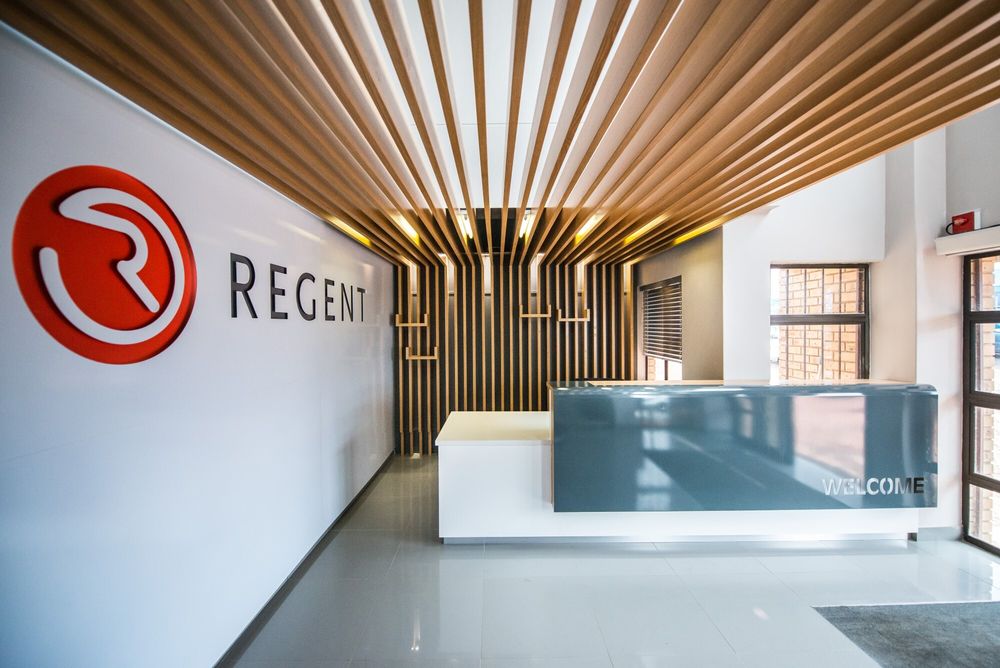 Regent Insurance Edenvale | 现代办公空间的创意设计