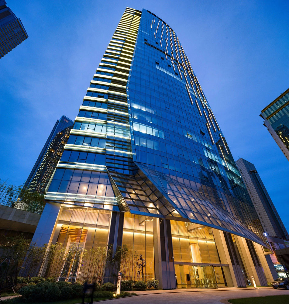 Evergrande Huazhi Plaza | 自然景观与现代建筑的完美融合