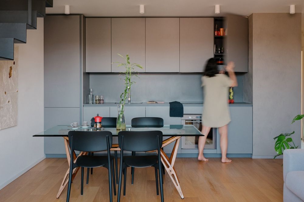 OKS ARCHITETTI 打造现代简约公寓 CasaL+M，完美融合功能与美感