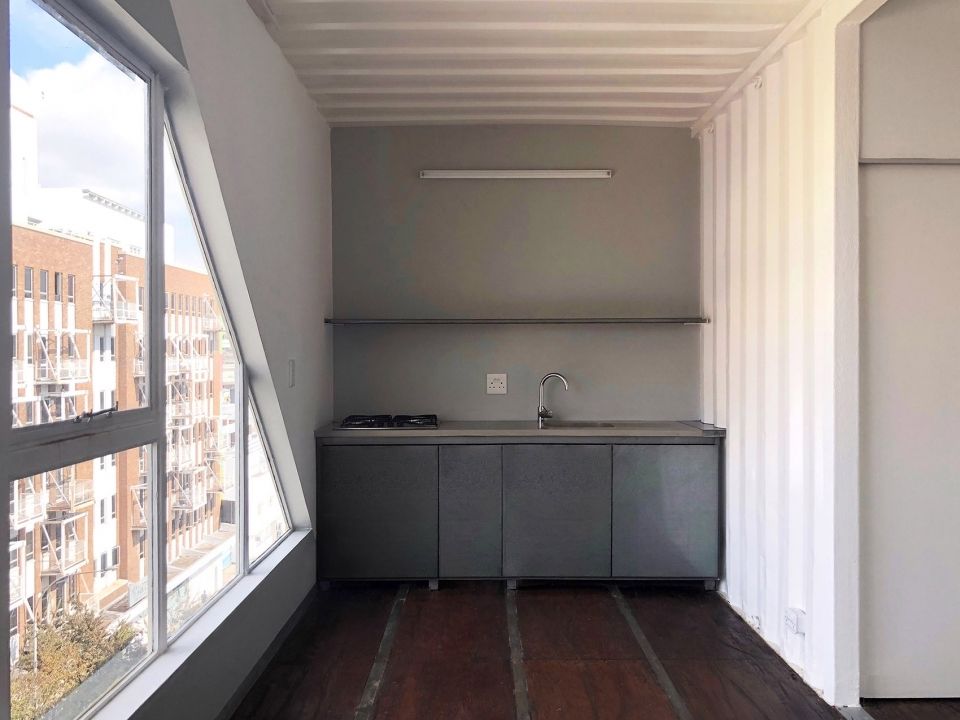 南非约翰内斯堡 Drivelines Studios 住宅楼——集装箱搭建的城市新生活