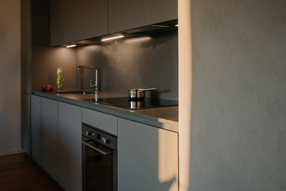 OKS ARCHITETTI 打造现代简约公寓 CasaL+M，完美融合功能与美感