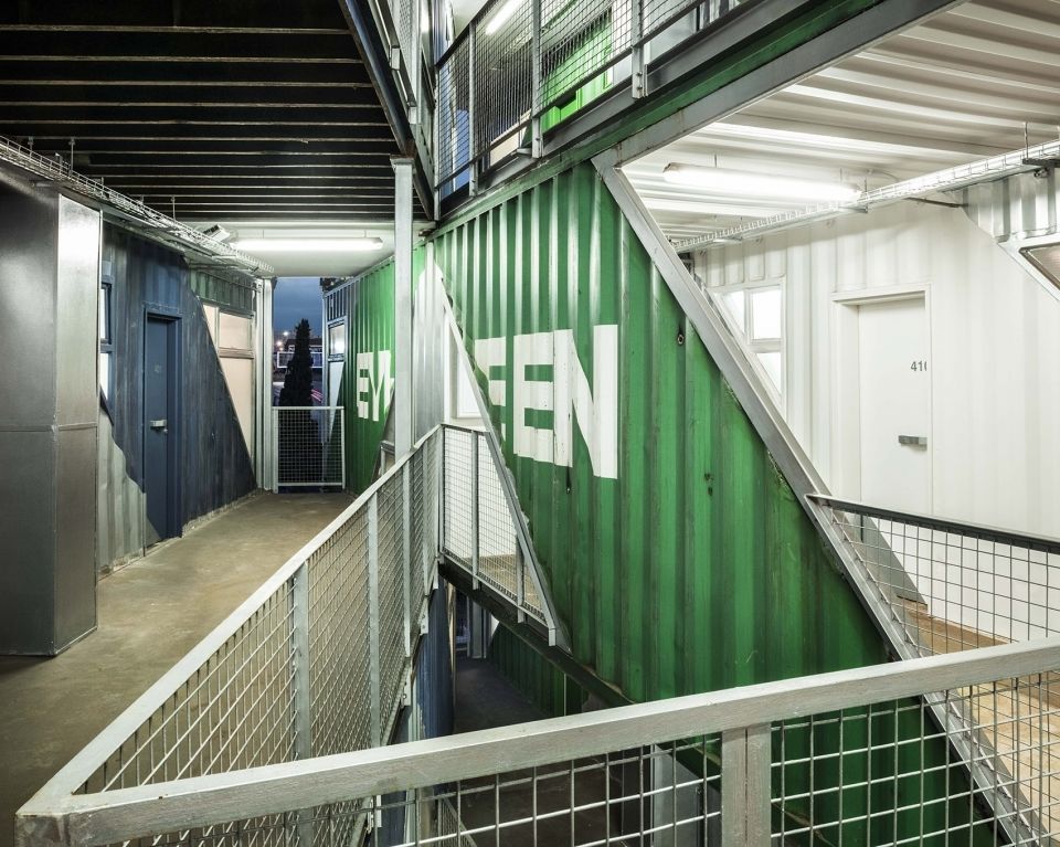 南非约翰内斯堡 Drivelines Studios 住宅楼——集装箱搭建的城市新生活