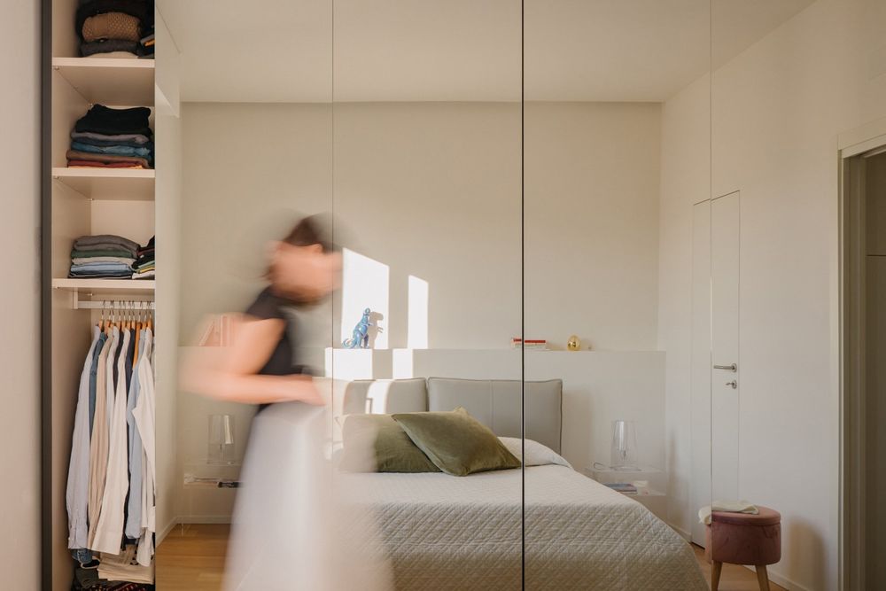 OKS ARCHITETTI 打造现代简约公寓 CasaL+M，完美融合功能与美感