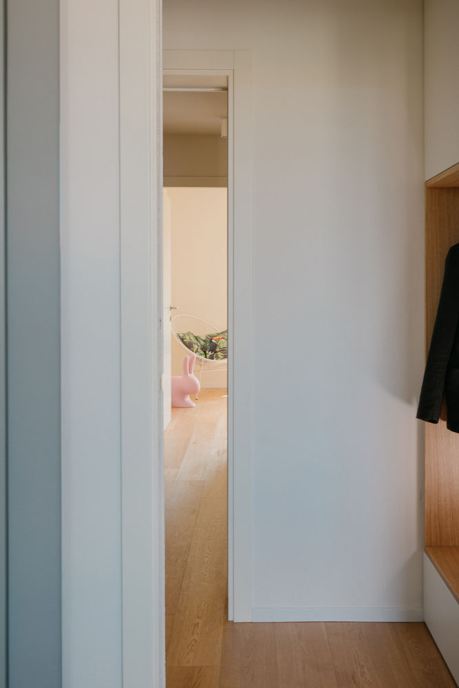 OKS ARCHITETTI 打造现代简约公寓 CasaL+M，完美融合功能与美感