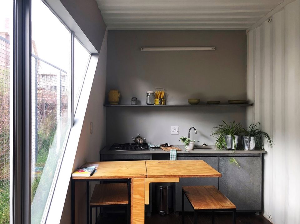 南非约翰内斯堡 Drivelines Studios 住宅楼——集装箱搭建的城市新生活