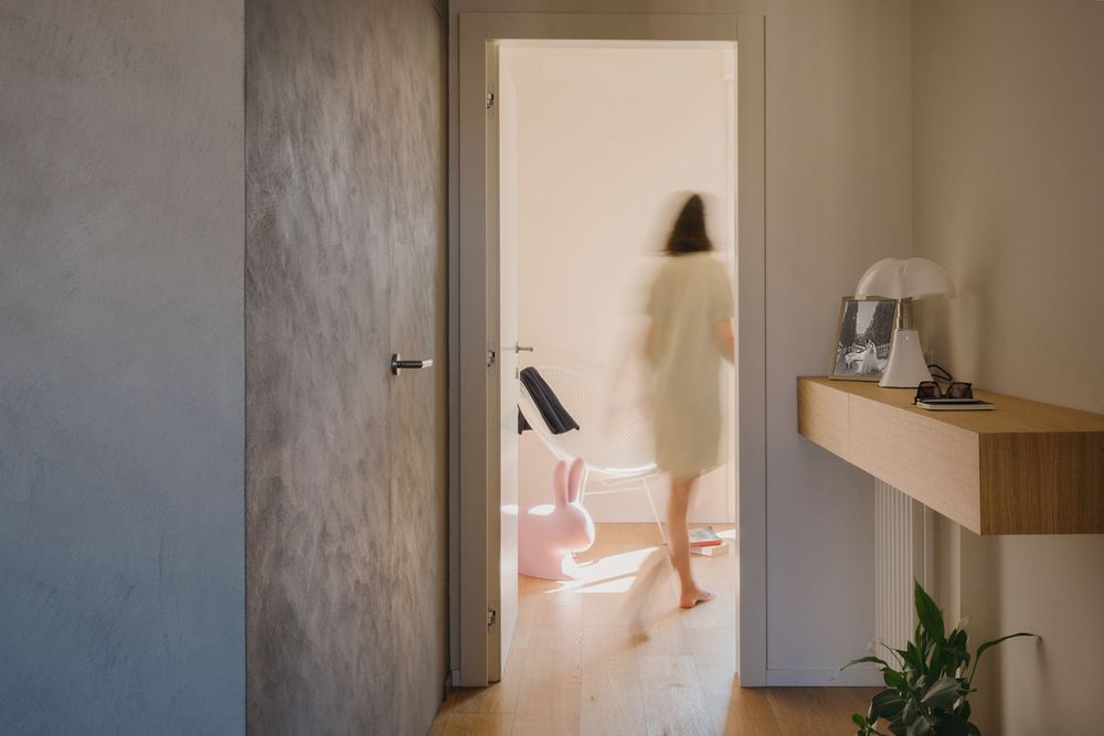 OKS ARCHITETTI 打造现代简约公寓 CasaL+M，完美融合功能与美感