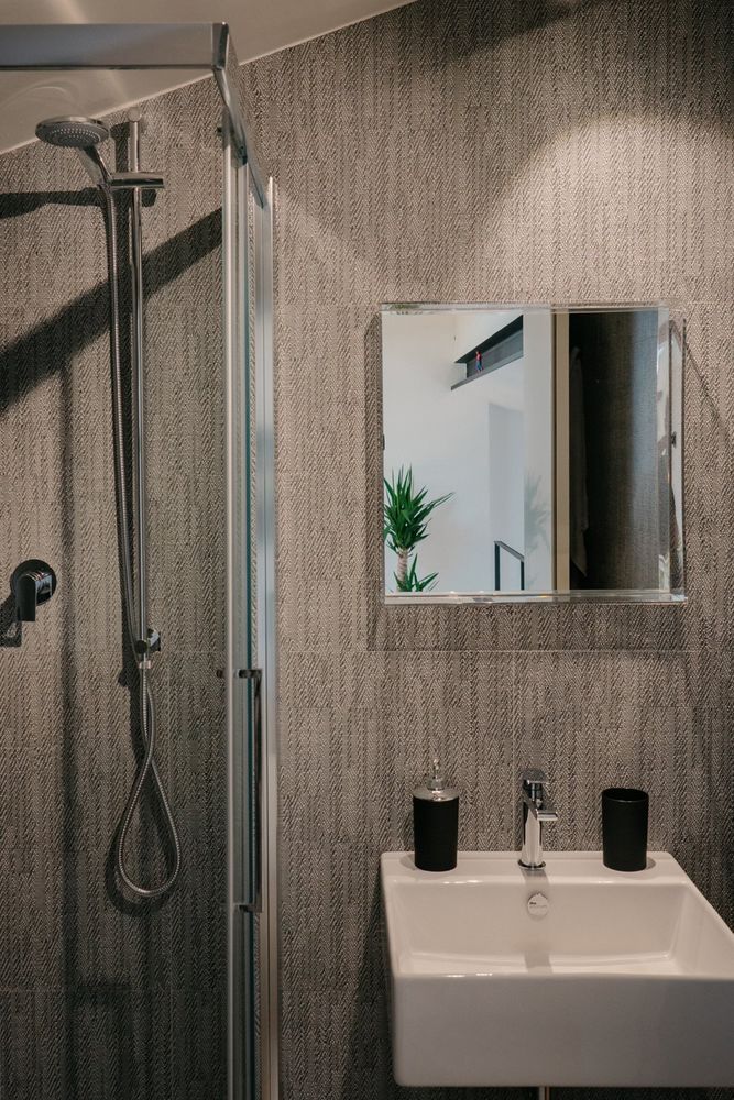 OKS ARCHITETTI 打造现代简约公寓 CasaL+M，完美融合功能与美感
