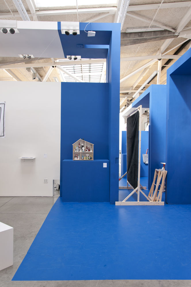 加州艺术学院多彩展厅 | 破除空间层级，优化展览体验