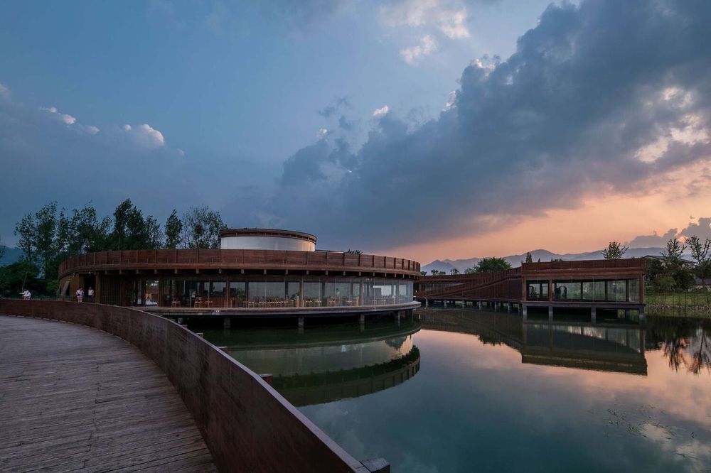 山水之间的螺旋休闲中心——Dushan Leisure Center