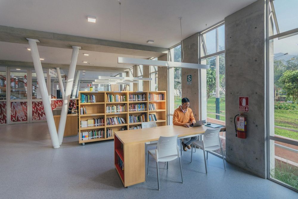 利马社区图书馆 | 公园旁的共享空间