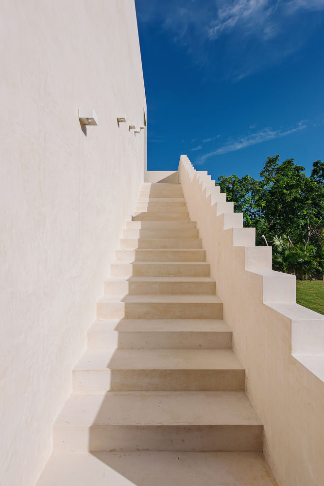 墨西哥 Yucatán 别墅 Kutz House——室内外和谐共生，打造实用低维护度假之家