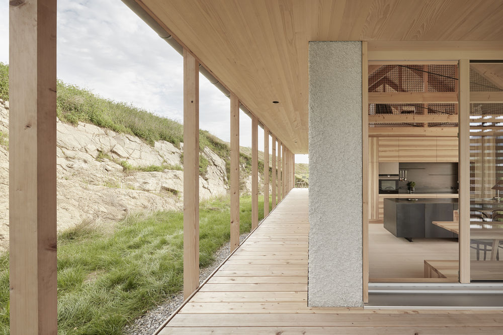 融合自然的 Höller House | 室内外透明度的艺术把握