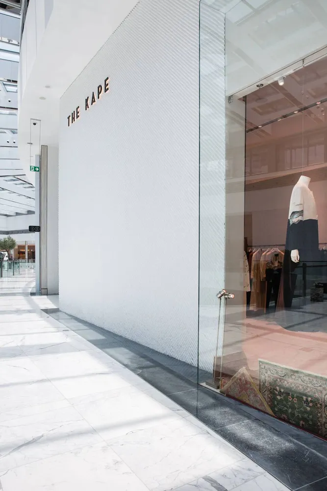 SUPERFUTUREDESIGN*打造迪拜购物中心时尚大道扩展区-- The Kape 精品店设计