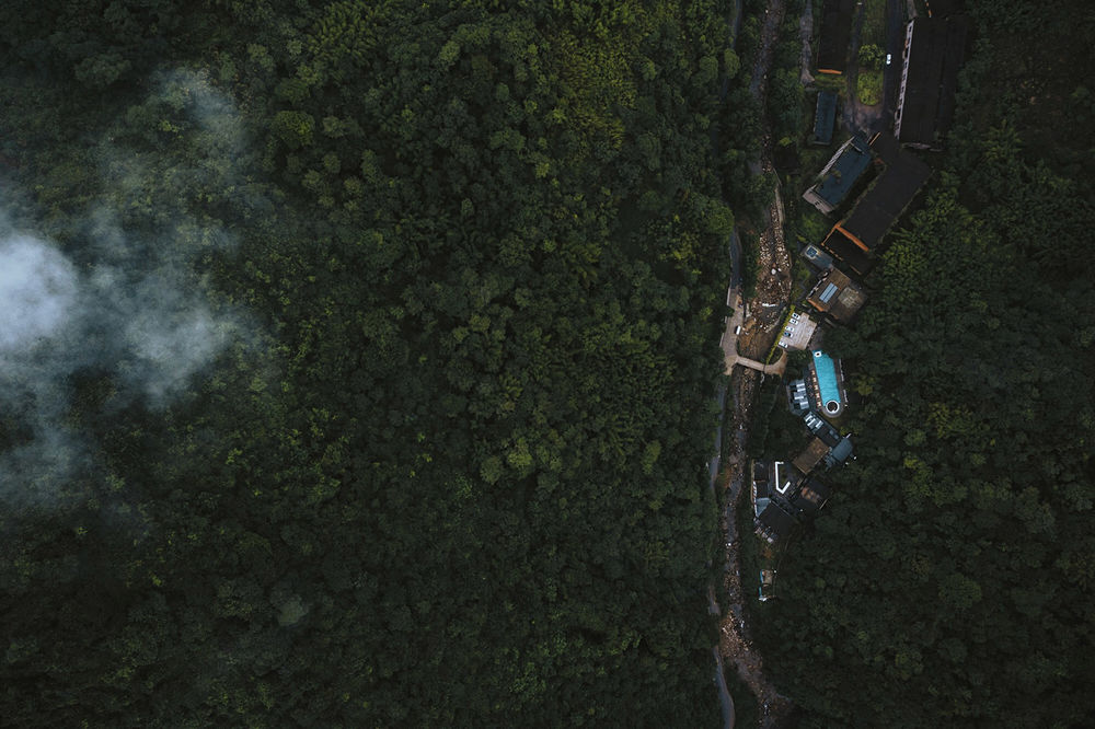 深山中的工业风酒店 | 1979 酒店