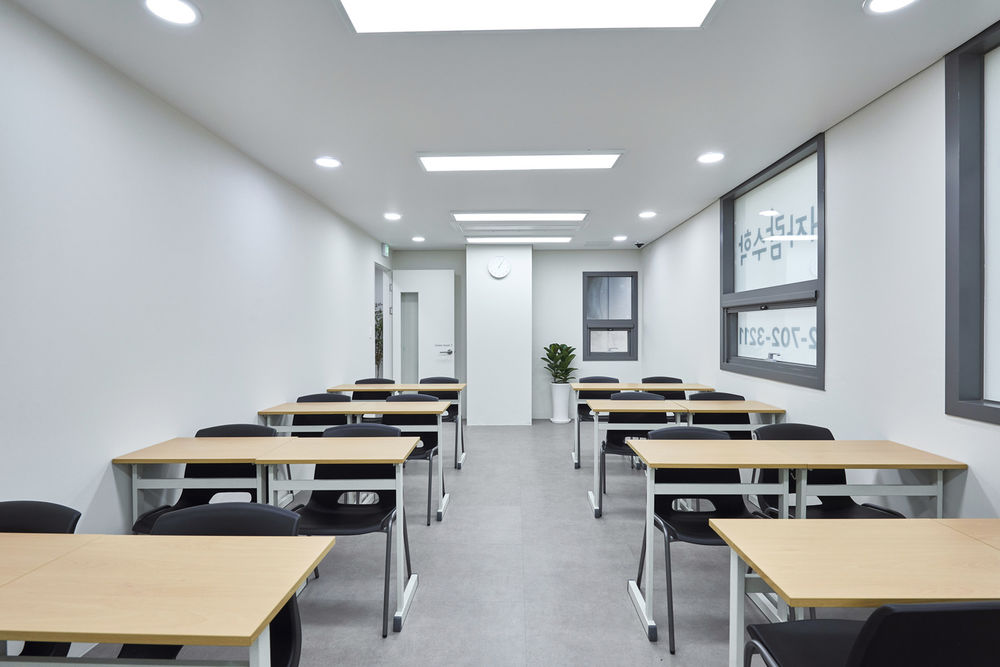 白色简约 | 39 平米数学学院室内设计