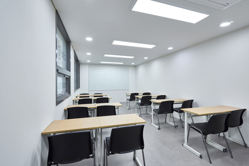 白色简约 | 39 平米数学学院室内设计