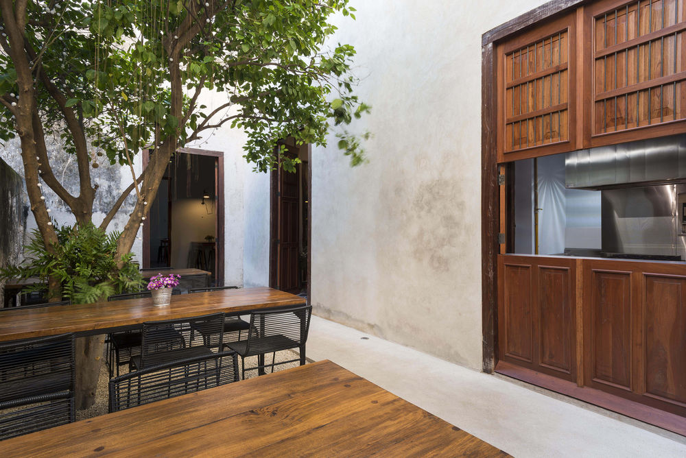 墨西哥 Merida 市 Colonial House 酒吧修复项目