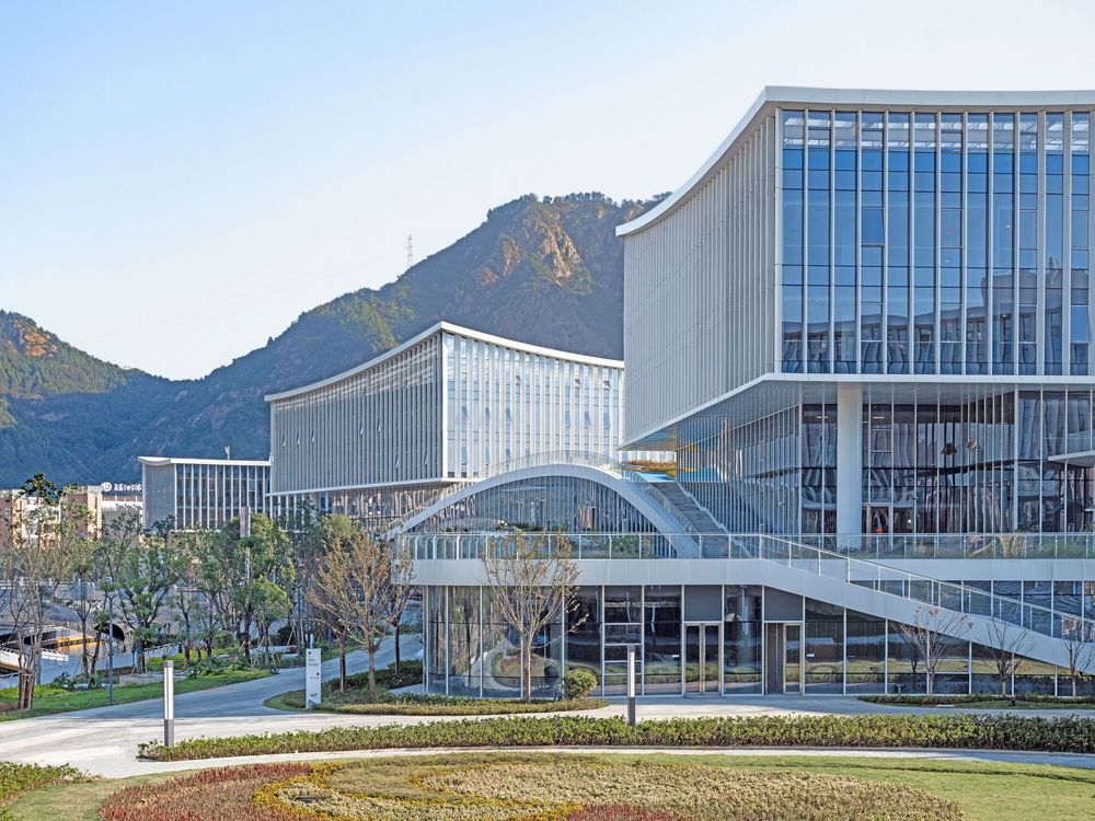 Wenzhou High-tech Cultural Square / TJAD