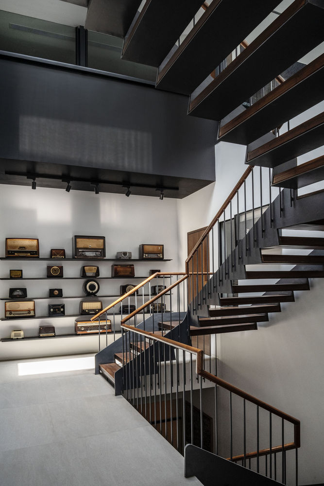 Artful Abode in New Delhi by Mathew & Ghosh Architects and Rajiv Saini + Associates.