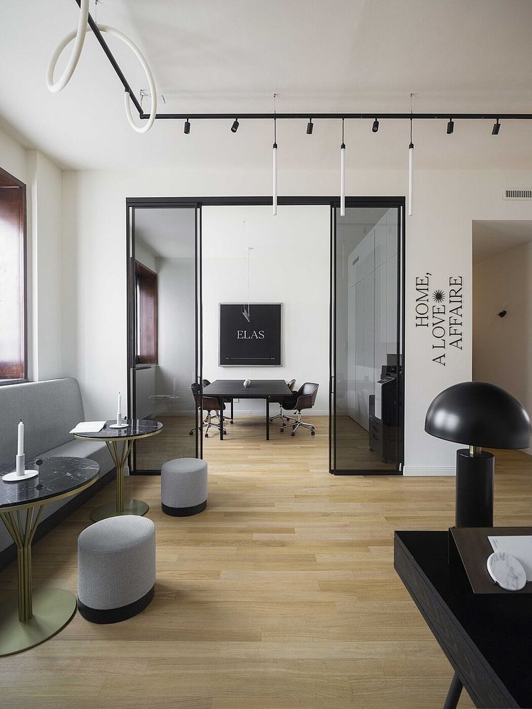 Elas Real Estate Office: A Harmonious Blend of Classic and Modern Design