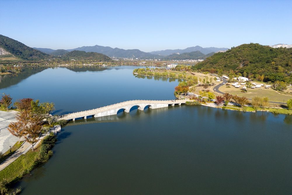 铜鉴湖公园生态修复，杭州 / 中国电建集团华东勘测设计研究院有限公司