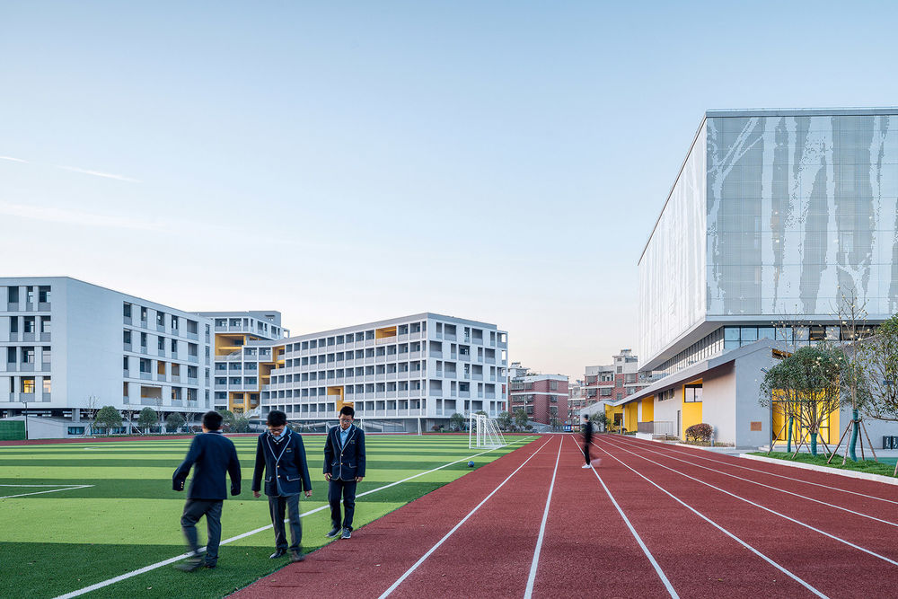 义乌新世纪外国语学校，浙江 / 零壹城市建筑事务所