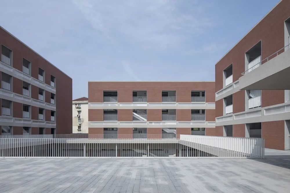 徐汇中学华发路南校区 | 延续老校区氛围与文脉的现代设计