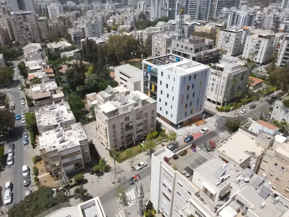 A Multi-Story Kindergarten Cluster |