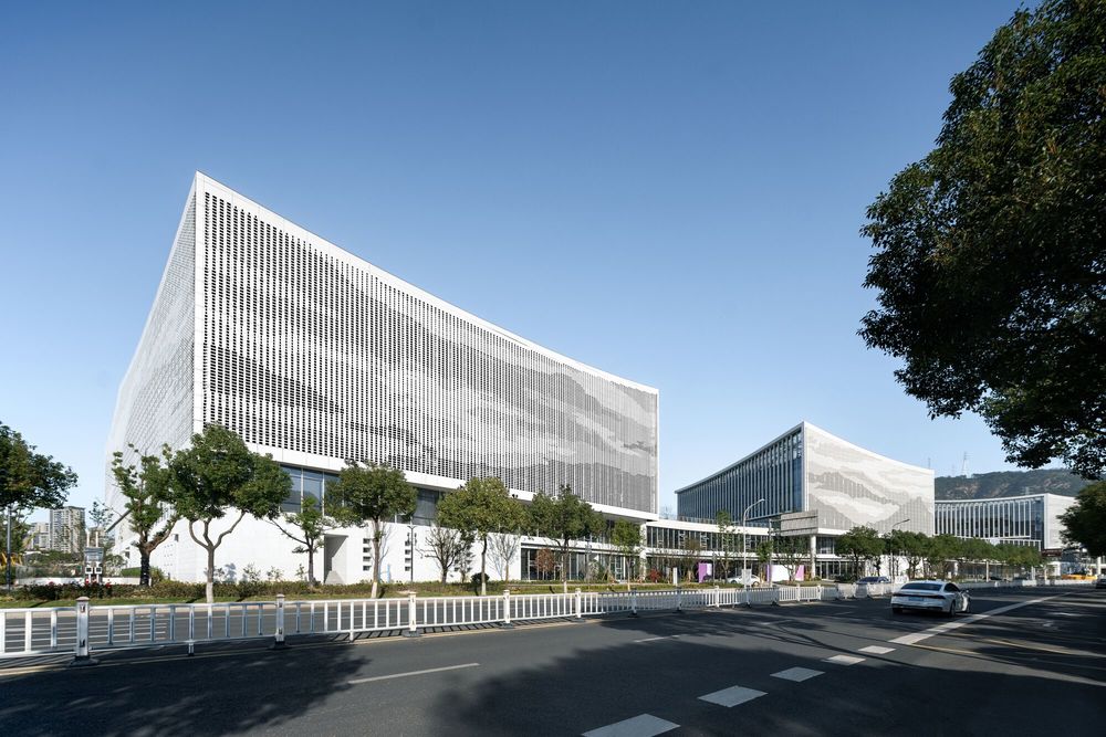 Wenzhou High-tech Cultural Square / TJAD