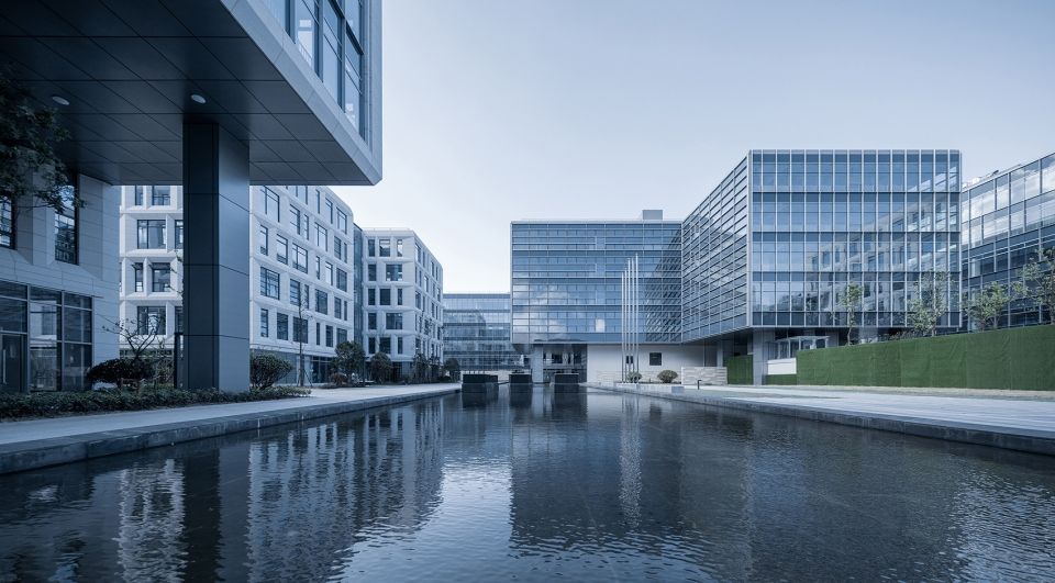 上海外高桥自贸壹号科技产业园——灵活多变的空间设计