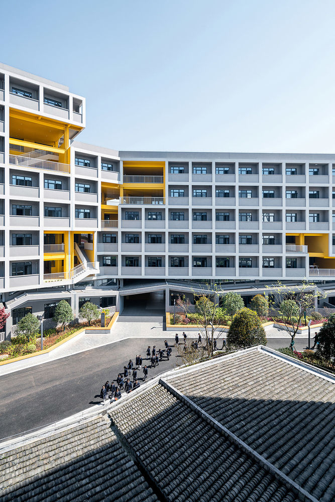 义乌新世纪外国语学校，浙江 / 零壹城市建筑事务所