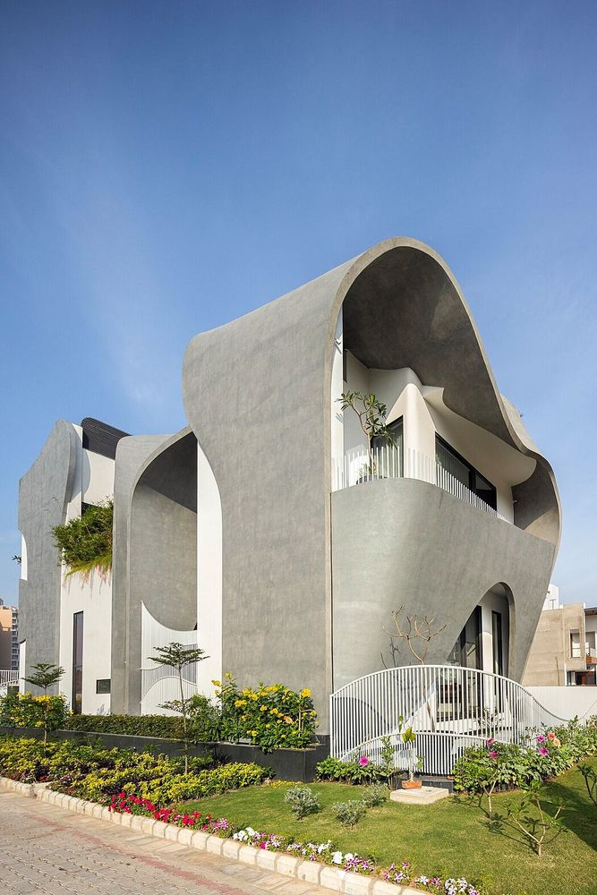 The Ribbon House: A Fluid Journey of Concrete and Emotion in Mohali