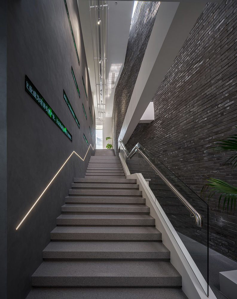 浙江千万工程（余村）展示馆，安吉 / 上海交通大学设计学院杜春宇团队