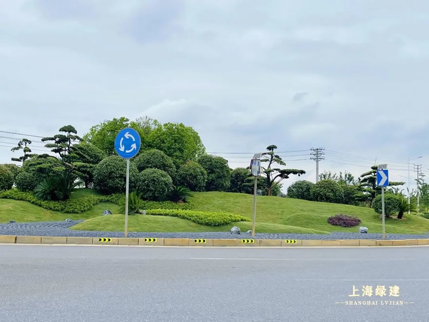 新余市钟灵大道景观提升 | 唯美大气的欧式花海景观