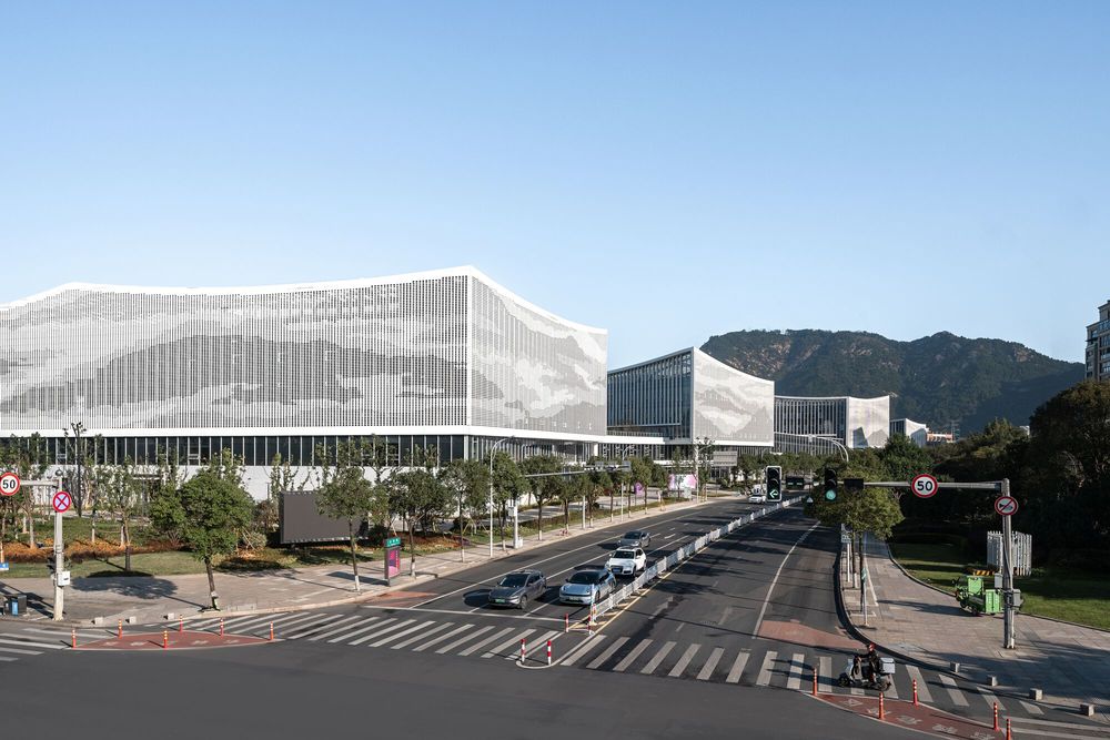 Wenzhou High-tech Cultural Square / TJAD
