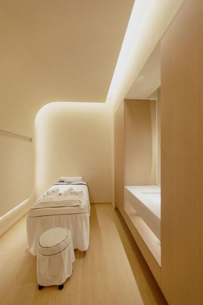 肌肤的共鸣 | 日式 SPA 空间的温暖与宁静