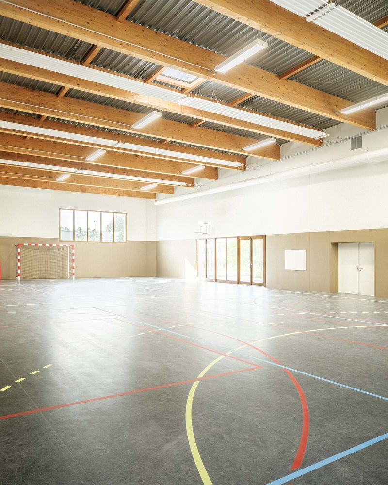 Construction of the high-school college Saint Dominic Savio and a gymnasium in Saint-Julien-les-Villas, France / Atelier Téqui Architects