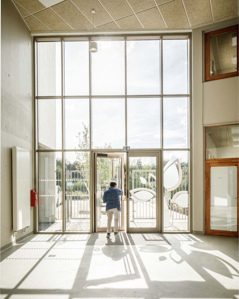 Construction of the high-school college Saint Dominic Savio and a gymnasium in Saint-Julien-les-Villas, France / Atelier Téqui Architects