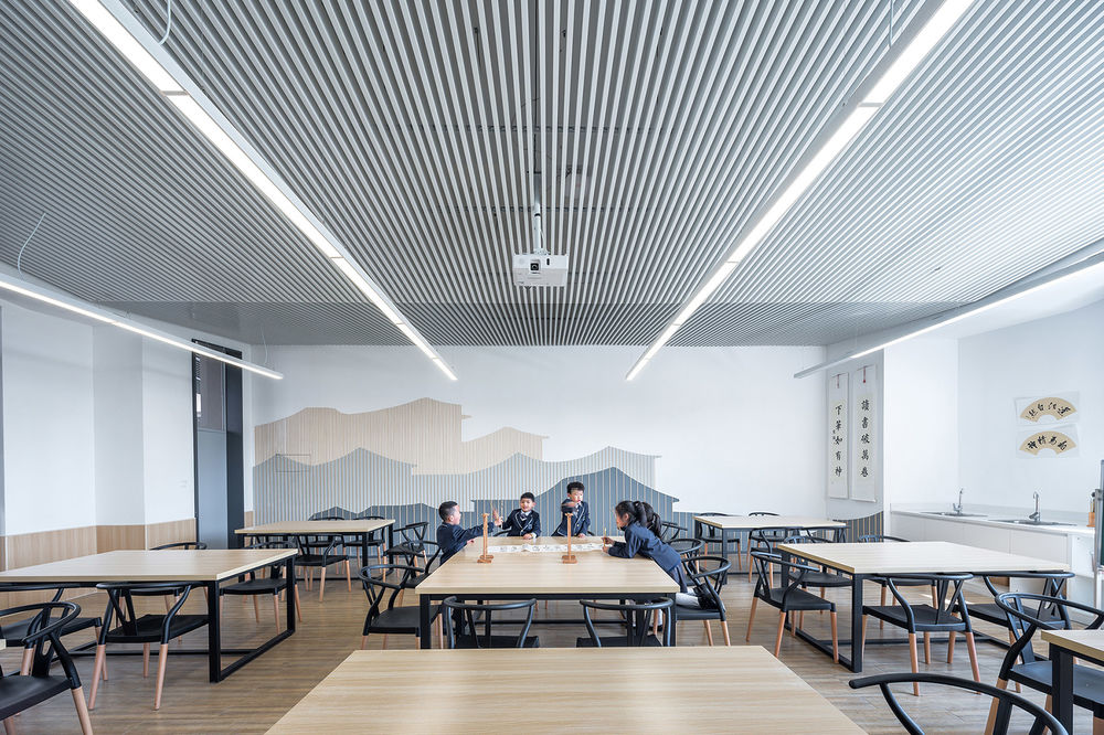 义乌新世纪外国语学校，浙江 / 零壹城市建筑事务所