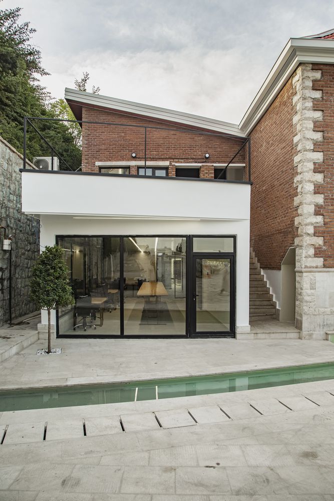 Creative House of Hezareh / Criteria Group