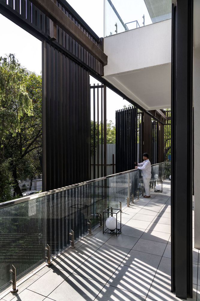 Artful Abode in New Delhi by Mathew & Ghosh Architects and Rajiv Saini + Associates.