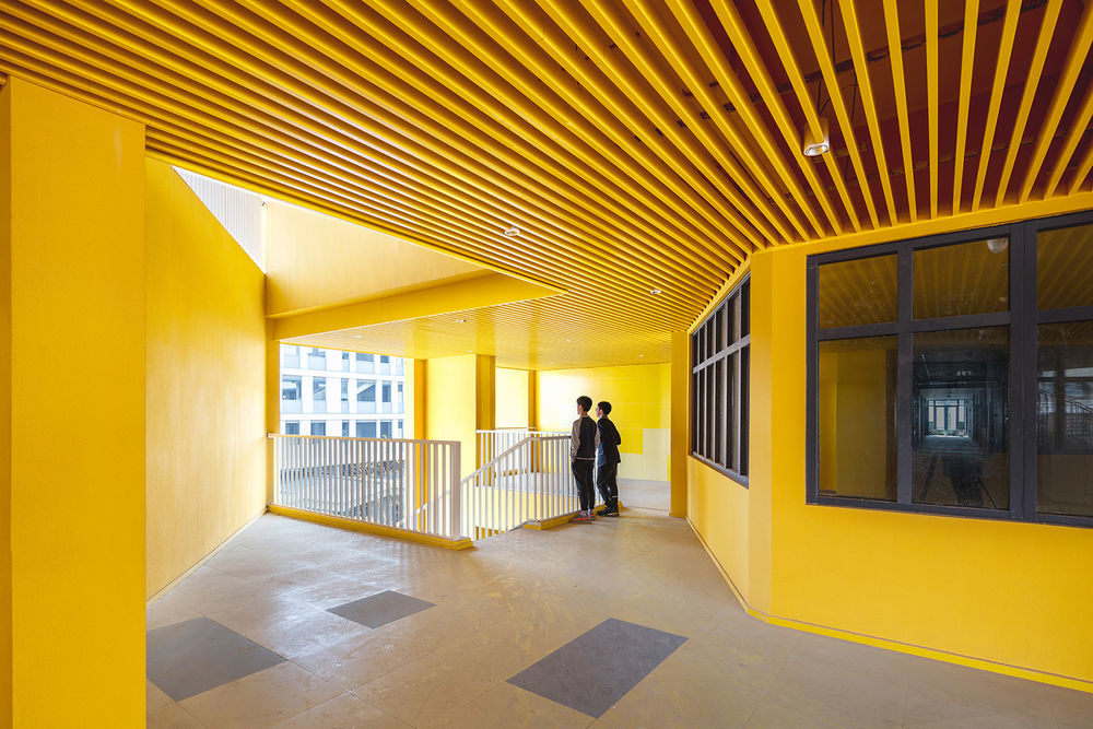 义乌新世纪外国语学校，浙江 / 零壹城市建筑事务所